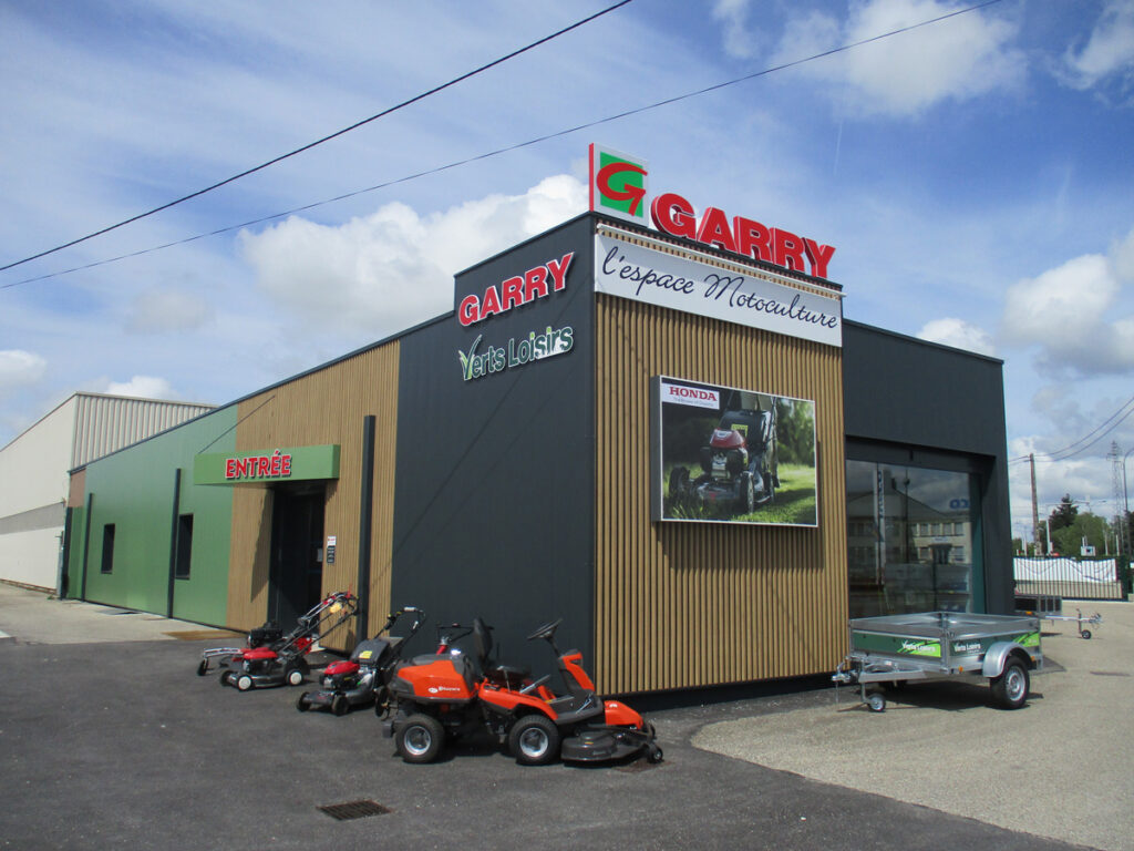 Enseignes lettres découpées