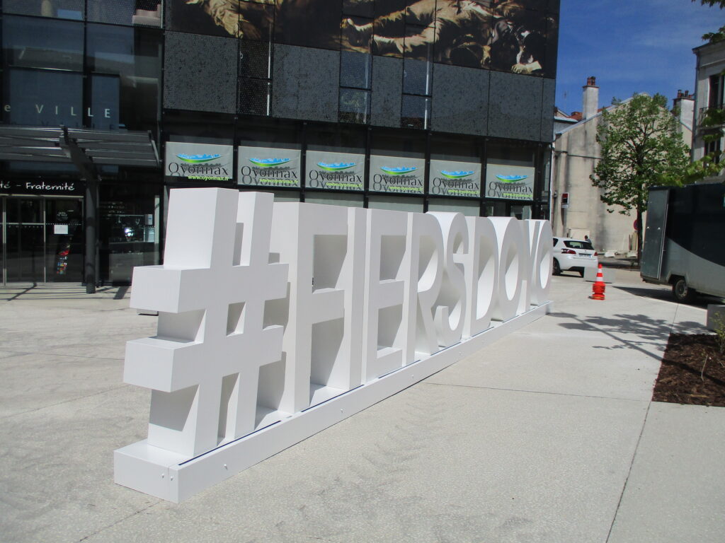 Sculpture Fière d'OYO